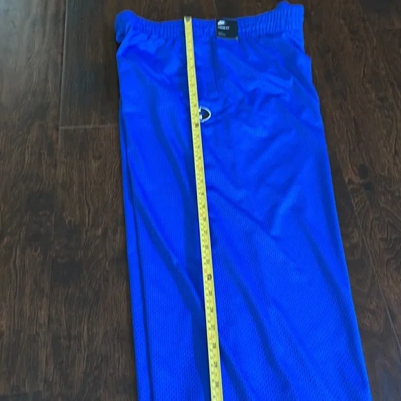 NEW!!! Nike Loose Fit Womens athletic wear - Picture 7 of 8